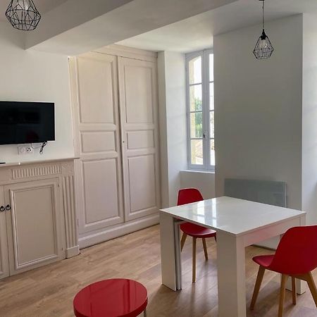 Le Colore- T2 Confortable Avec Vue Sur Nérac Eksteriør billede
