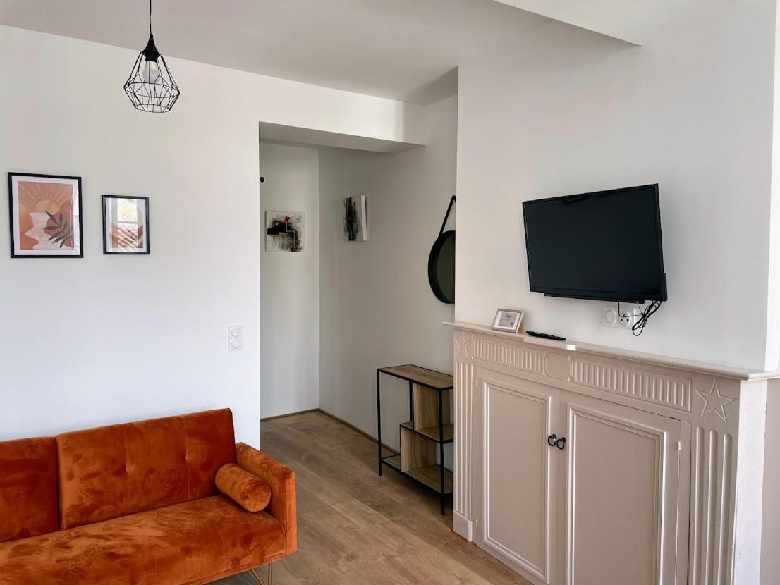 Le Colore- T2 Confortable Avec Vue Sur Nérac Eksteriør billede